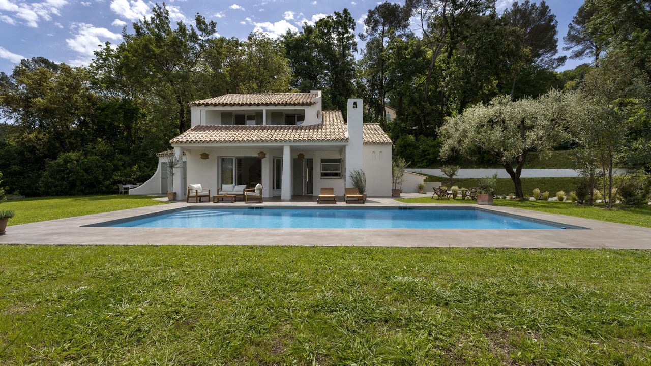 Photo of Outdoor in Les Maillans