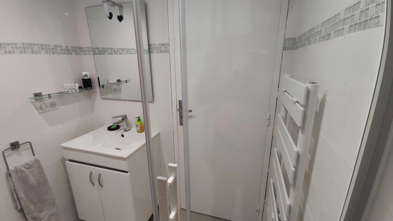 Photo of Bathroom in Saint-Vallier-de-Thiey