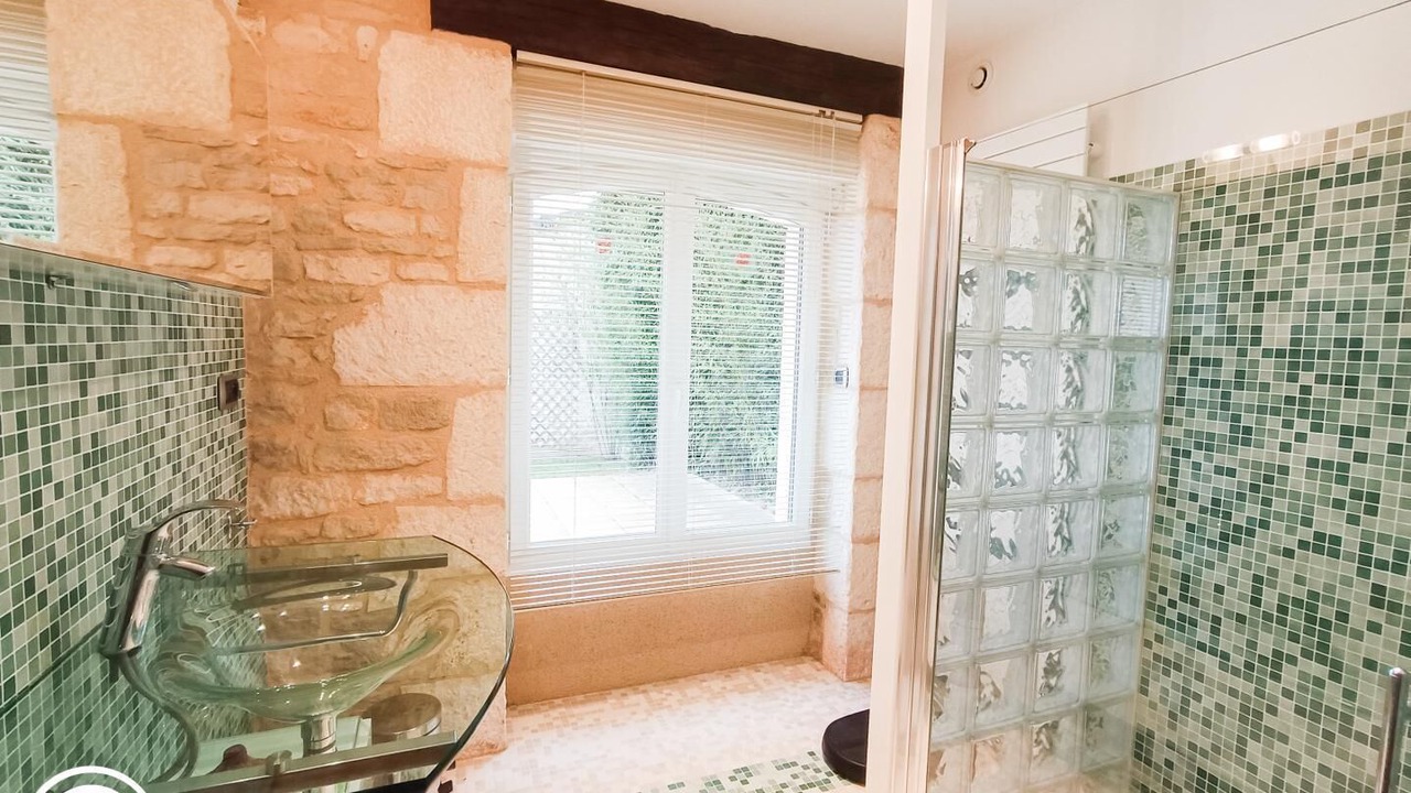 Photo of Bathroom in Gignac