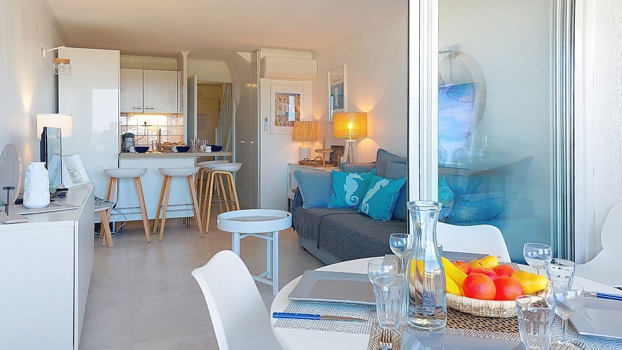 Photo of Livingroom in Port Cogolin