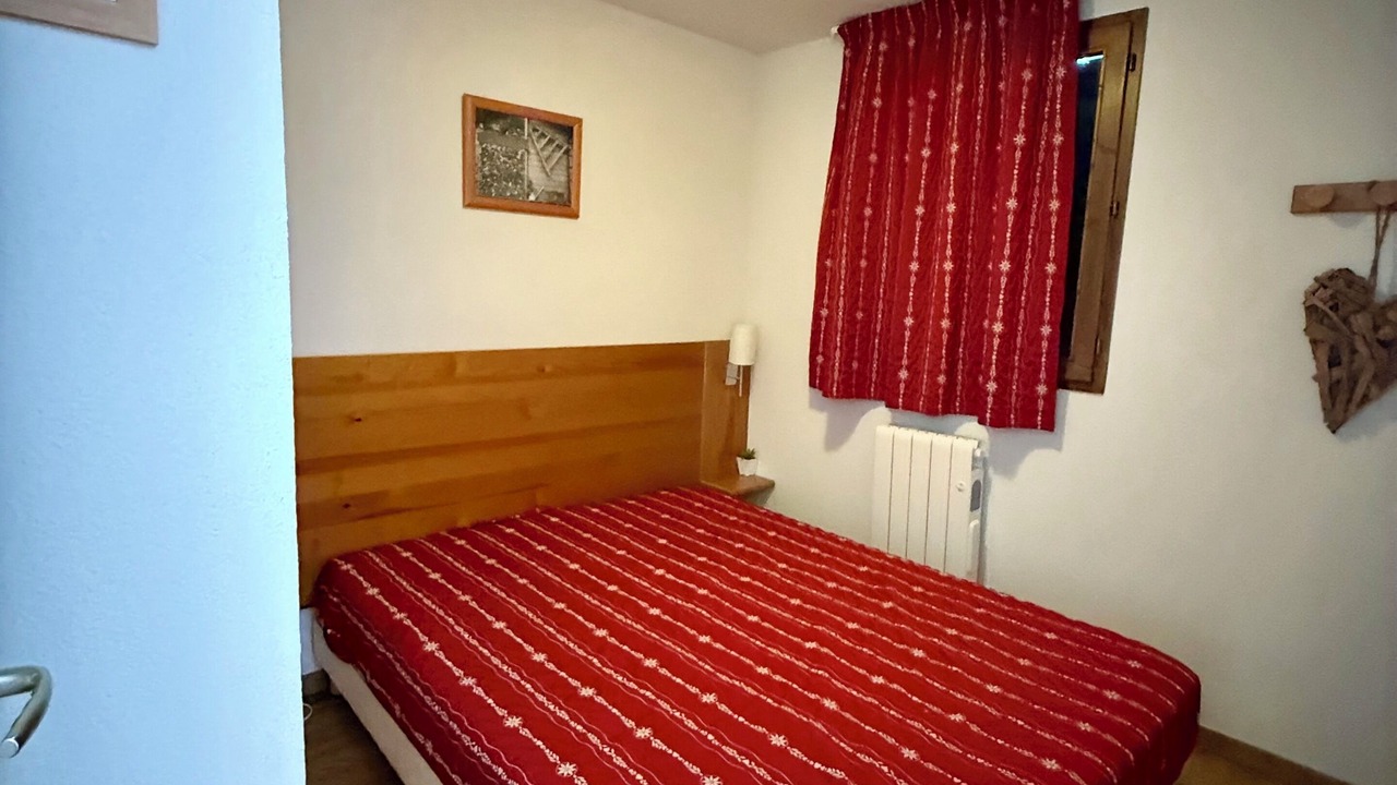 Photo of Bedroom in Albiez-le-Vieux