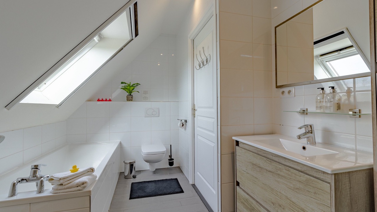 Photo of Bathroom in Jayac