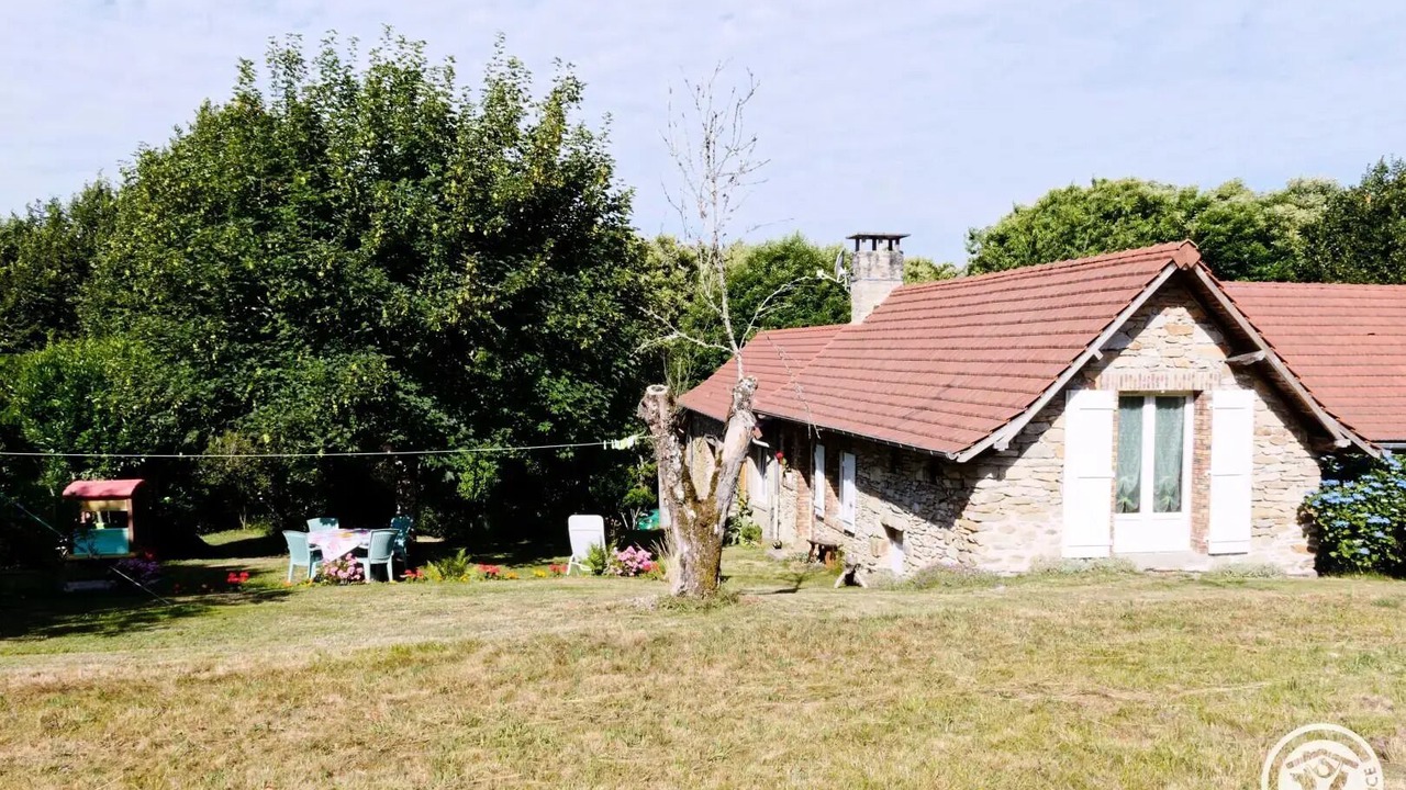 Photo of Outdoor in Sainte-Fortunade