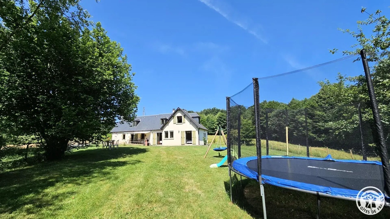Photo of Outdoor in Saint-Merd-de-Lapleau