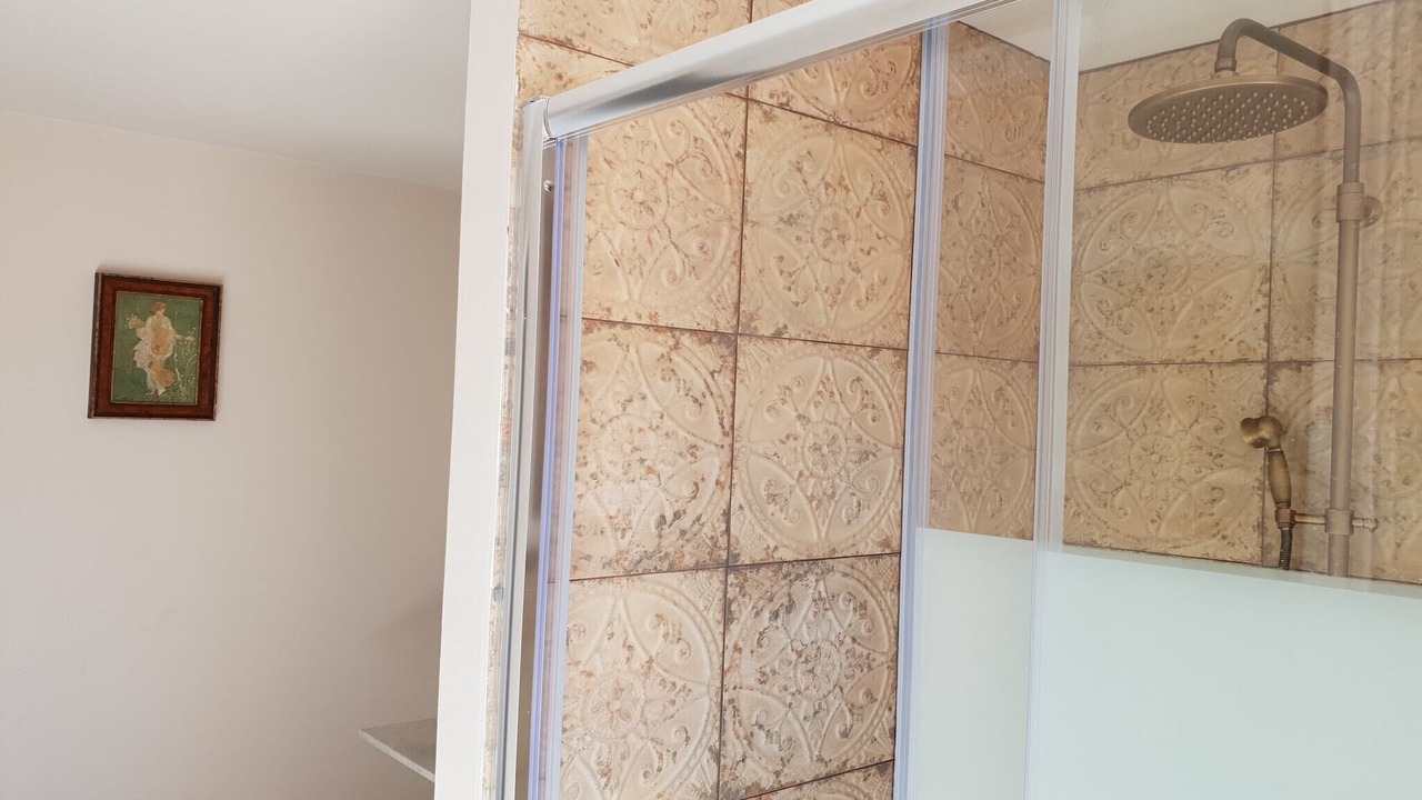 Photo of Bathroom in Meounes-les-Montrieux