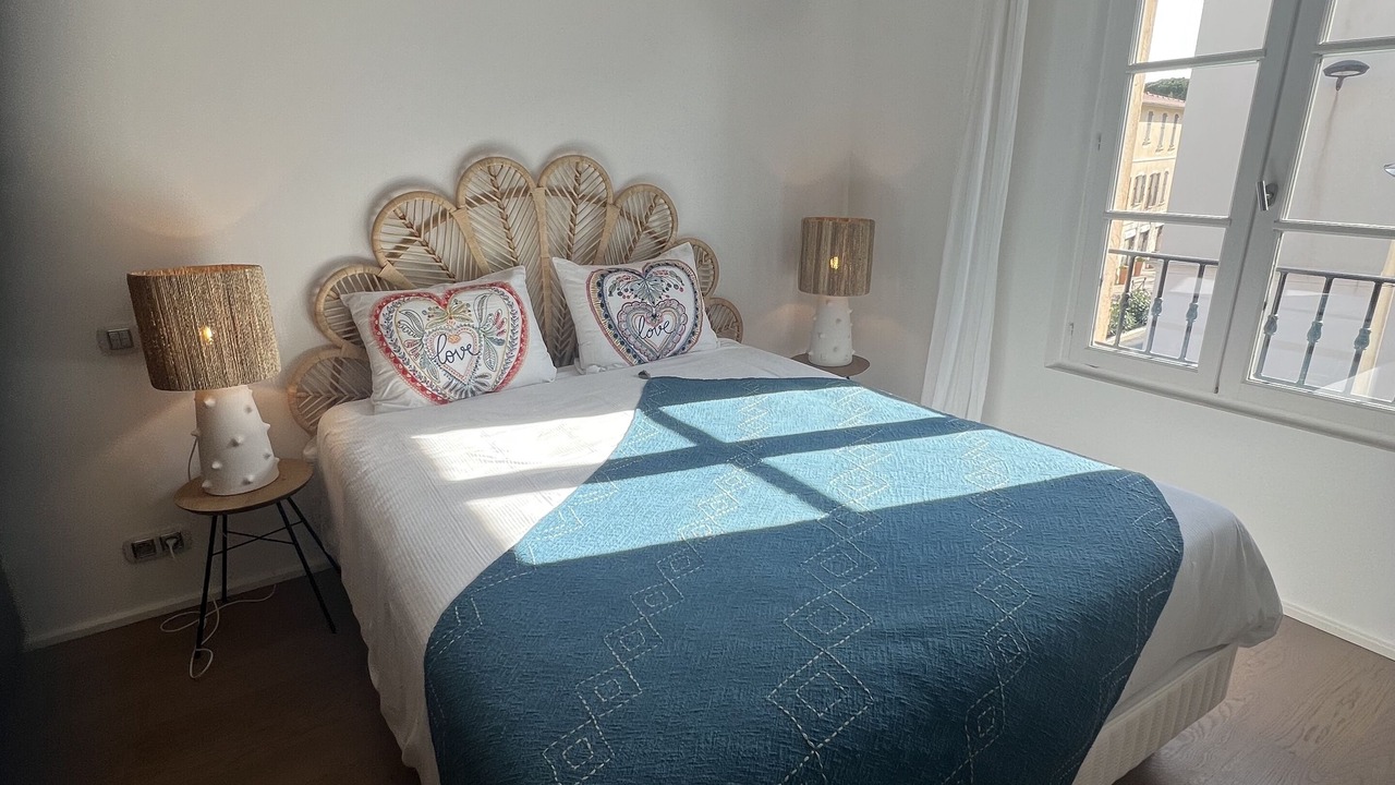 Photo of Bedroom in Saint-Tropez City Centre