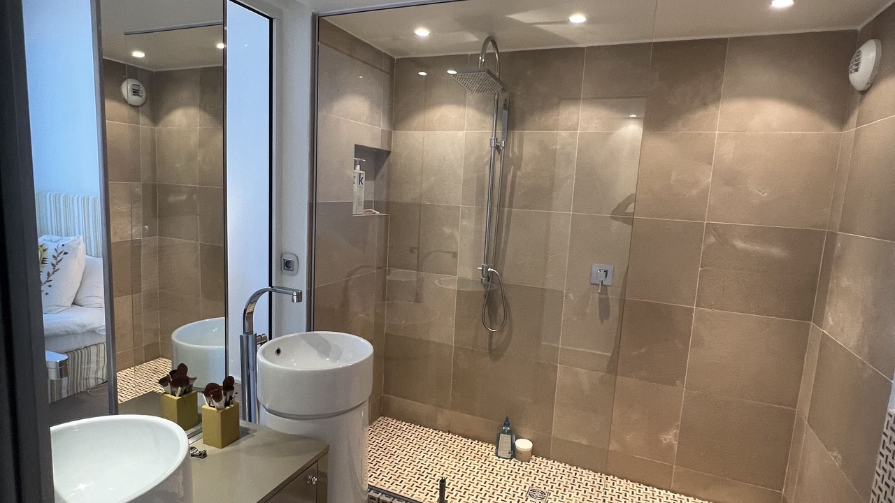 Photo of Bathroom in Saint-Tropez City Centre