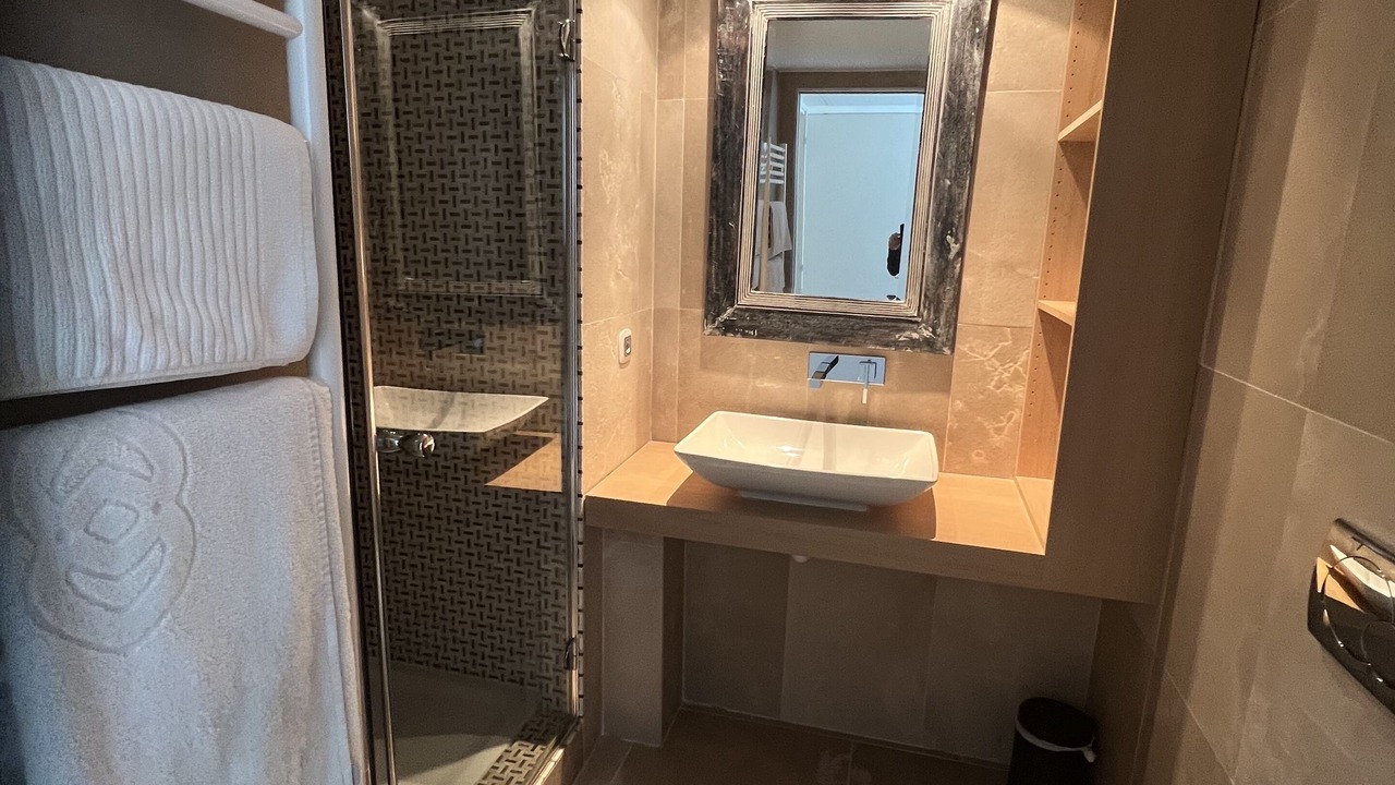 Photo of Bathroom in Saint-Tropez City Centre