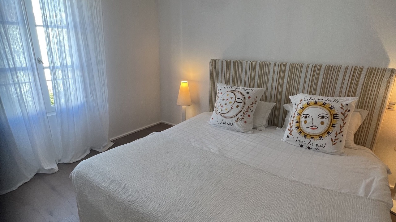 Photo of Bedroom in Saint-Tropez City Centre