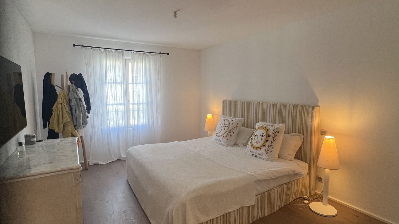 Photo of Bedroom in Saint-Tropez City Centre