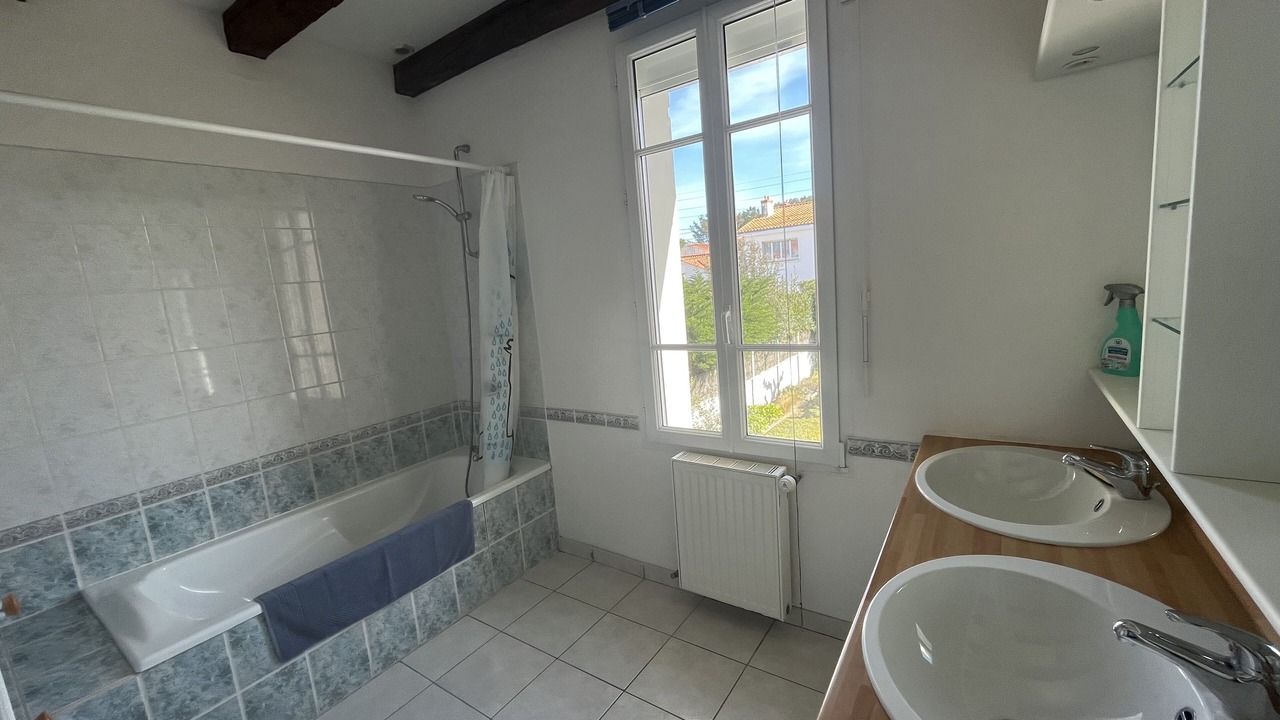 Photo of Bathroom in Saint-Gilles-Croix-de-Vie