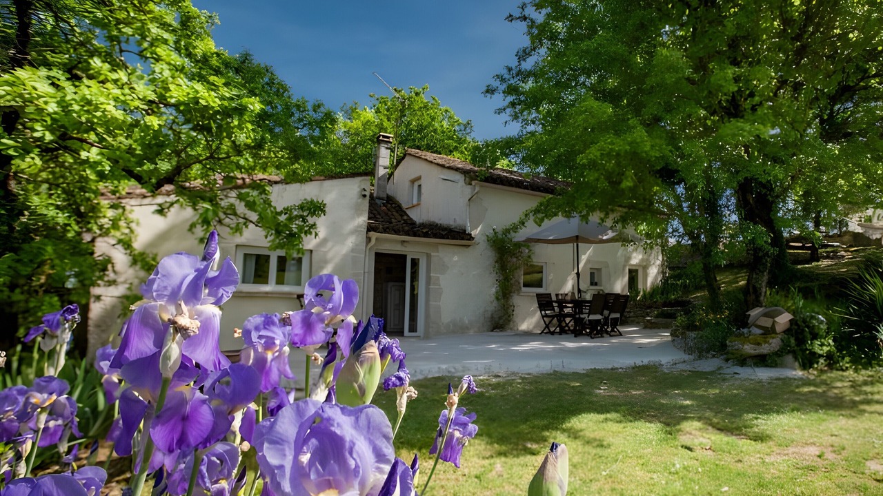 Photo of Outdoor in Pons