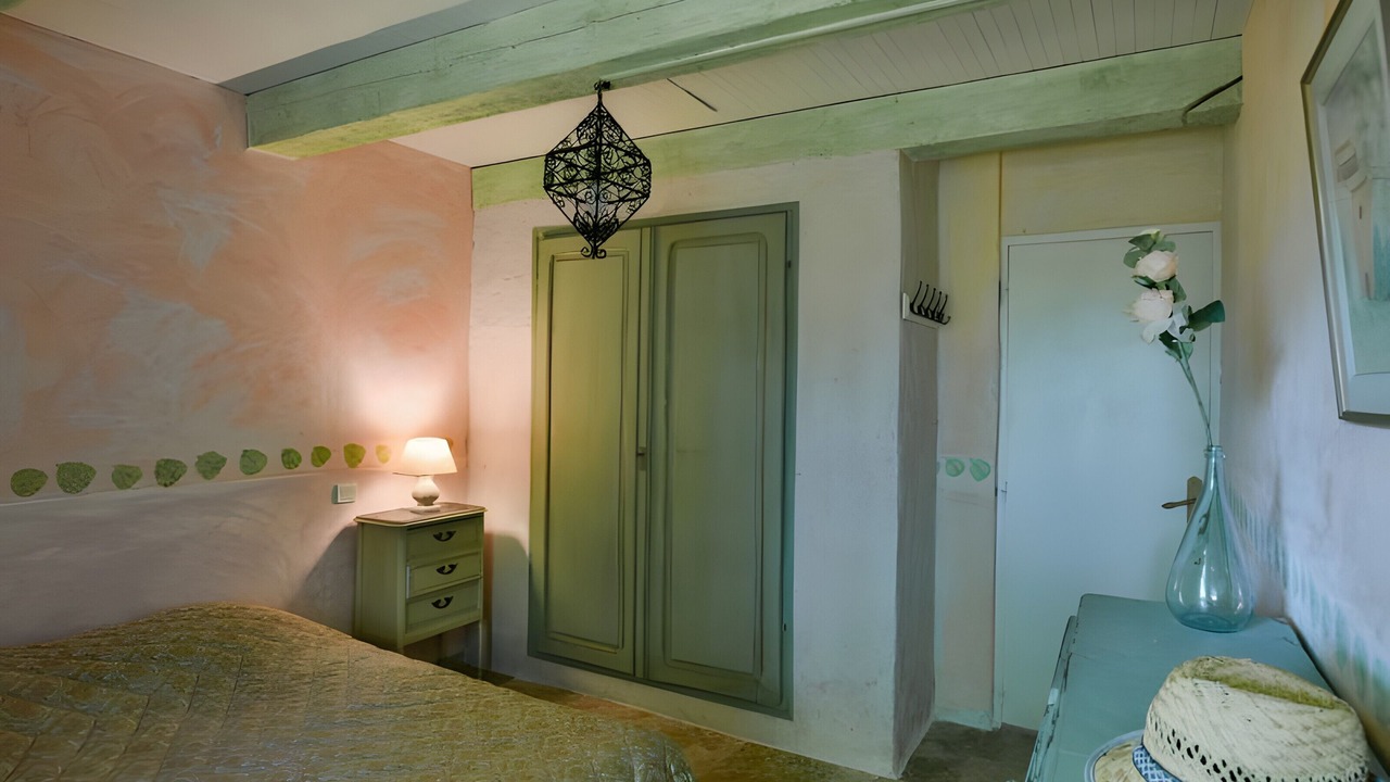 Photo of Bedroom in Pons