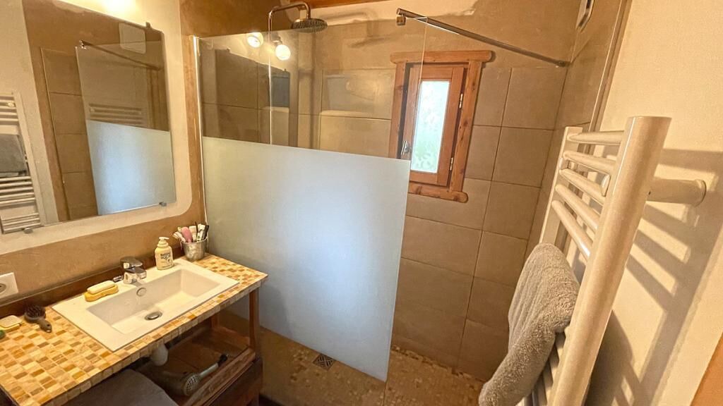 Photo of Bathroom in Guillestre