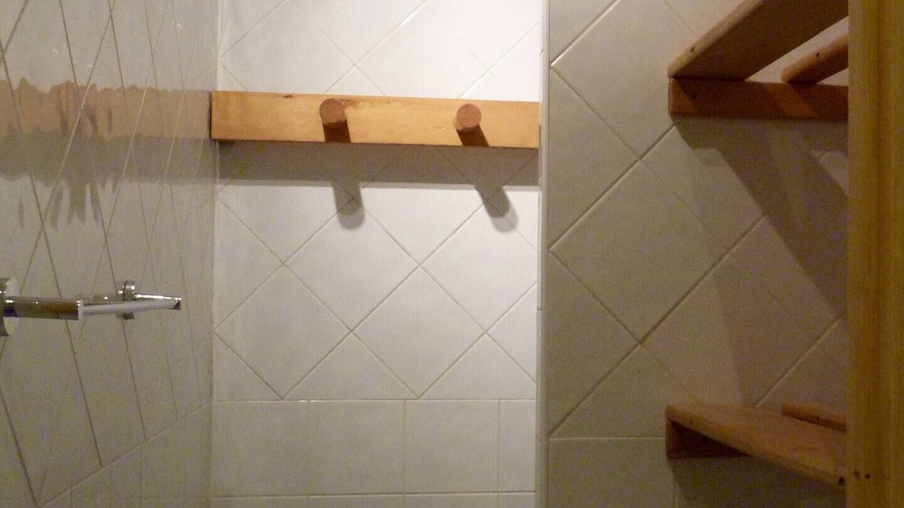 Photo of Bathroom in Arc-1800