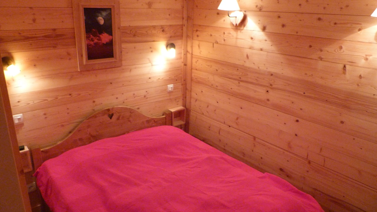 Photo of Bedroom in Arc-1800