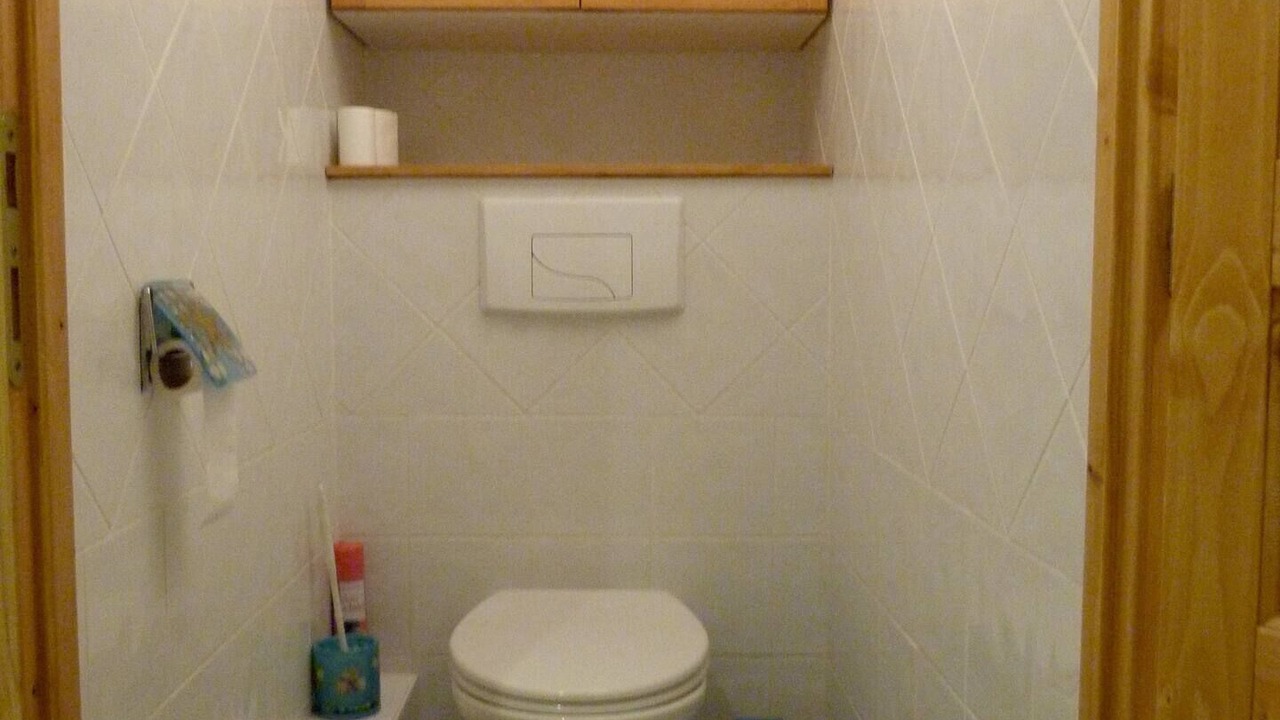 Photo of Bathroom in Arc-1800