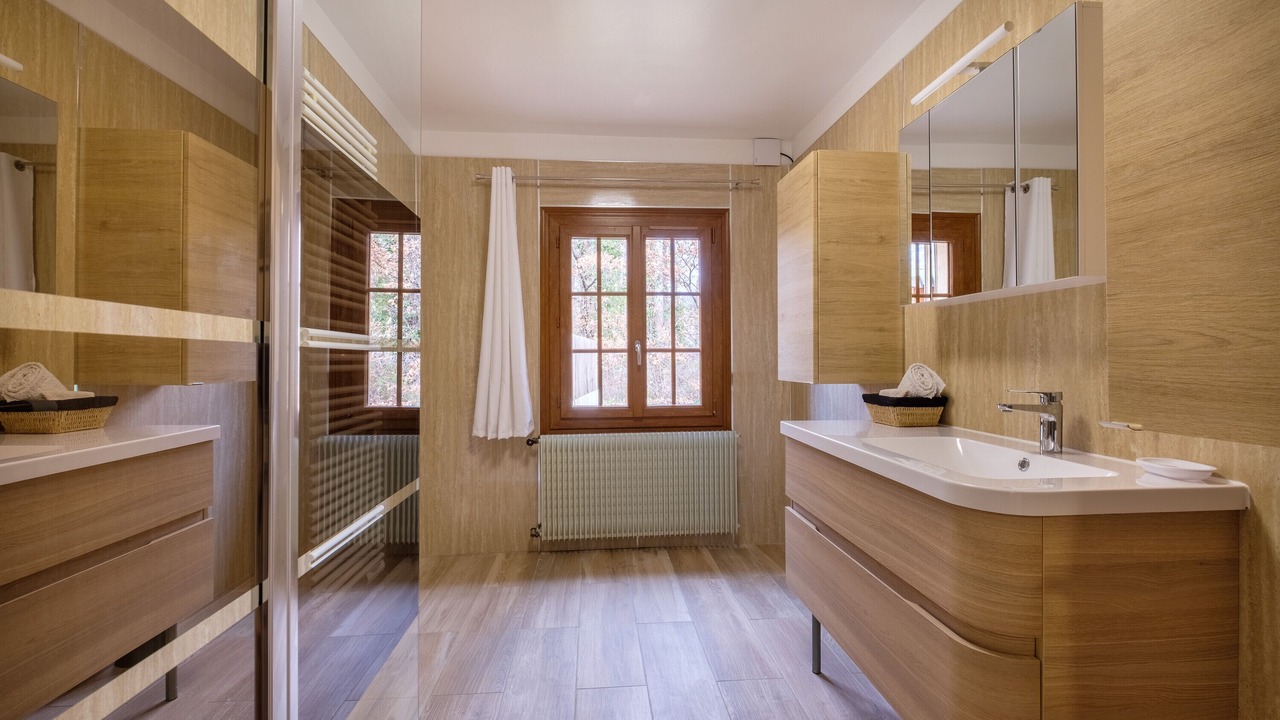 Photo of Bathroom in Saint-Cezaire-sur-Siagne