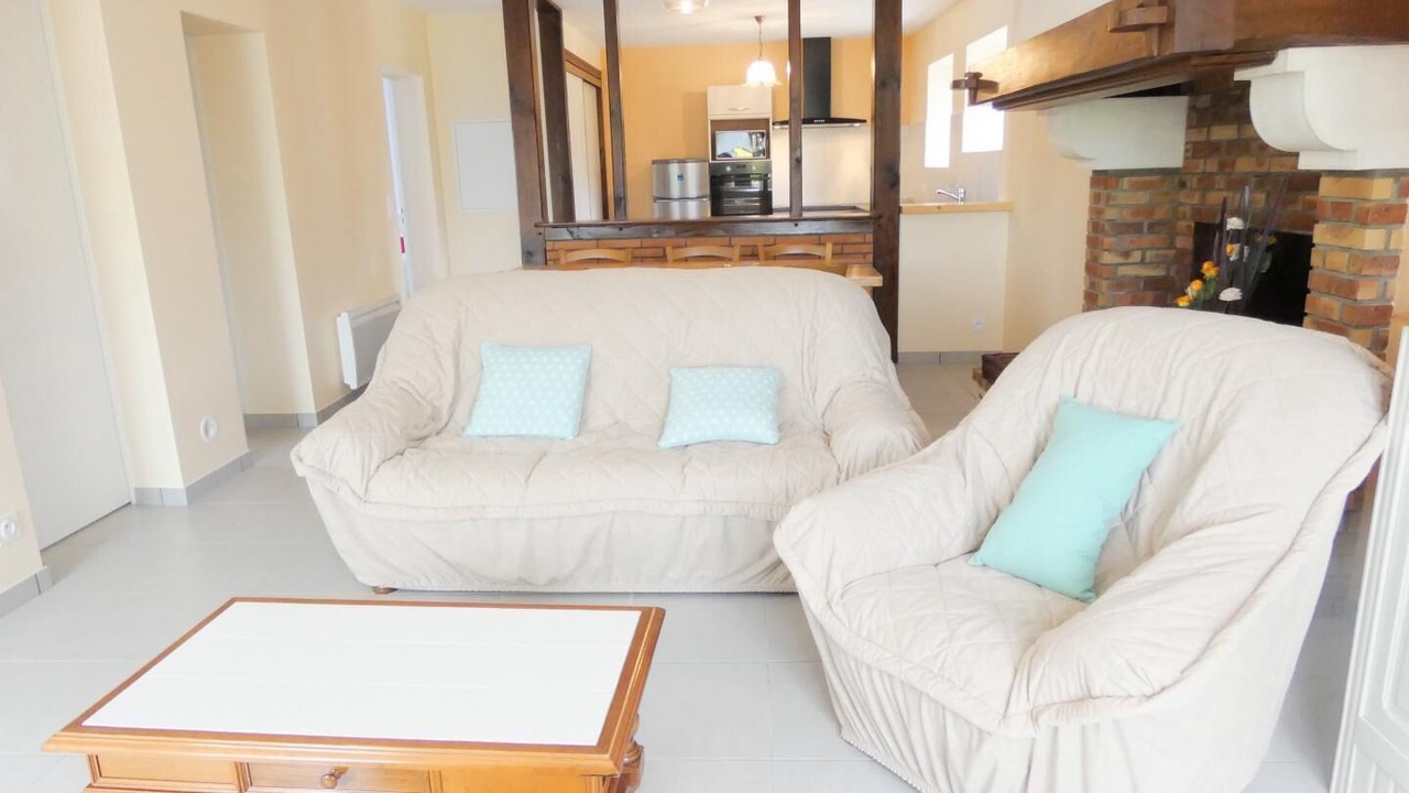 Photo of Livingroom in Angoume