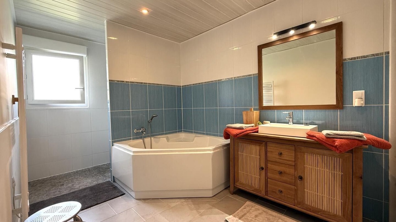 Photo of Bathroom in Helette