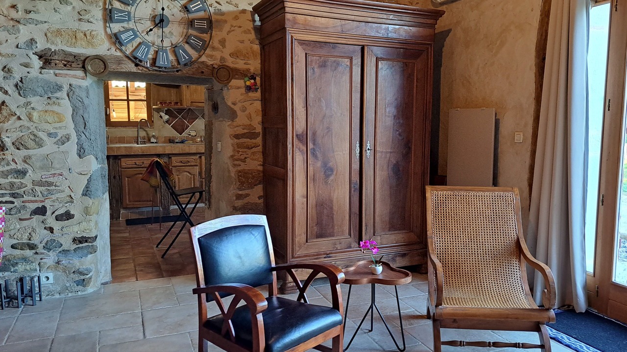 Photo of Others in Pouillon
