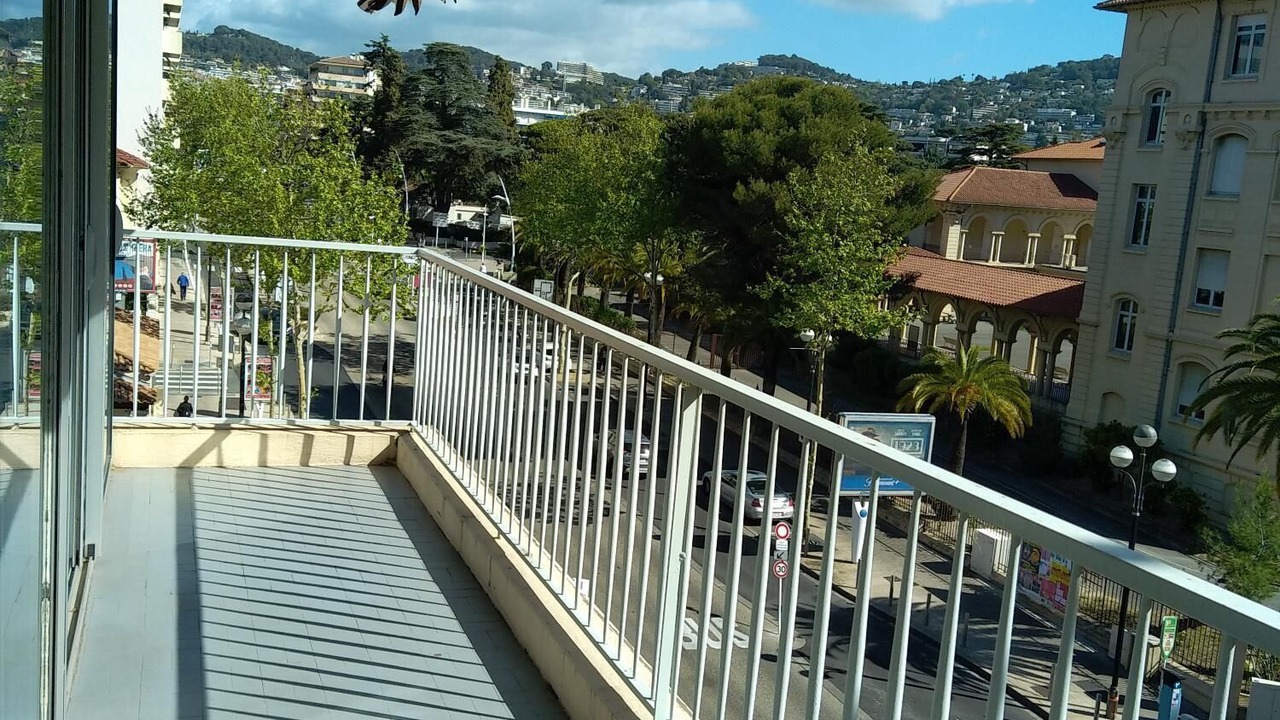 Photo of Outdoor in Carnot