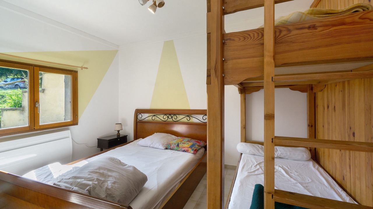 Photo of Bedroom in Montricher-le-Bochet