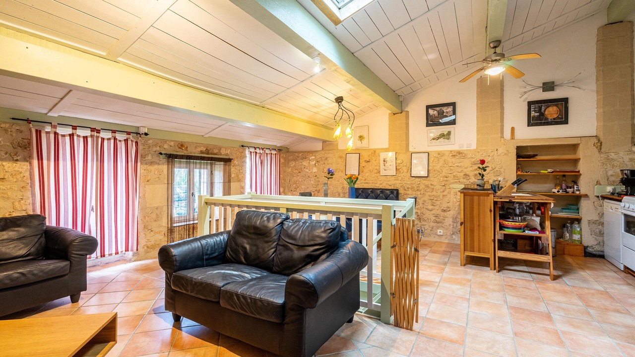 Photo of Livingroom in Gemozac