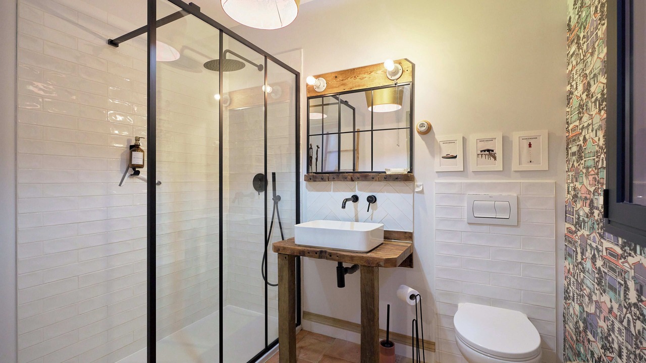 Photo of Bathroom in Castillon-la-Bataille
