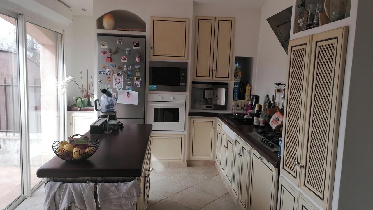 Photo of Kitchen in Saint-Vallier-de-Thiey
