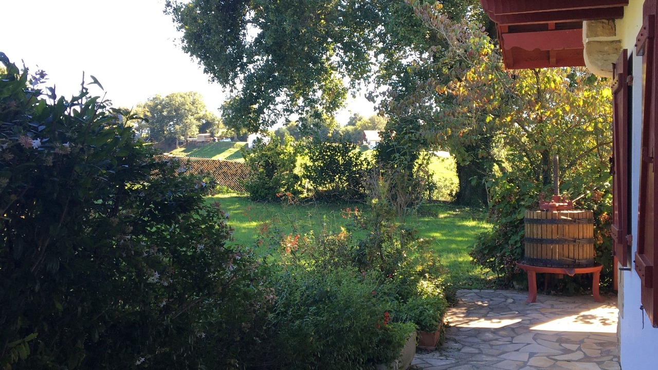 Photo of Outdoor in Isturits