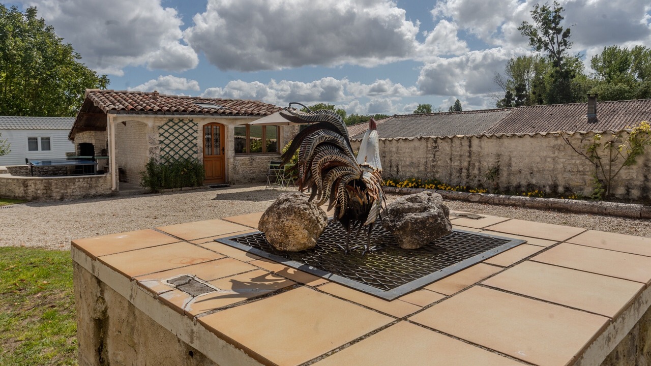 Photo of Outdoor in Mortiers