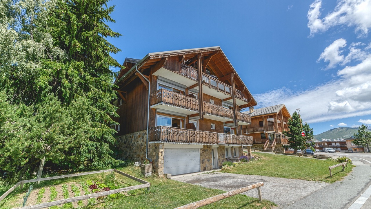 Photo of Outdoor in Eclose-Est