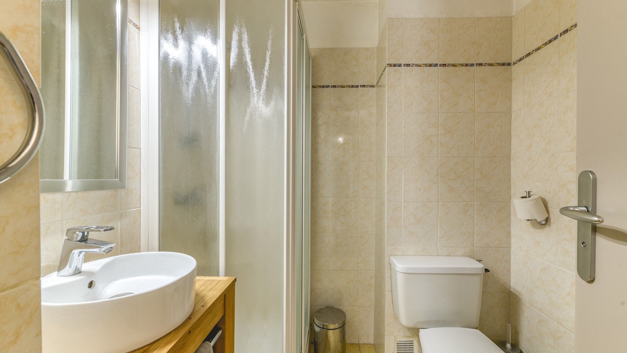 Photo of Bathroom in Eclose-Est