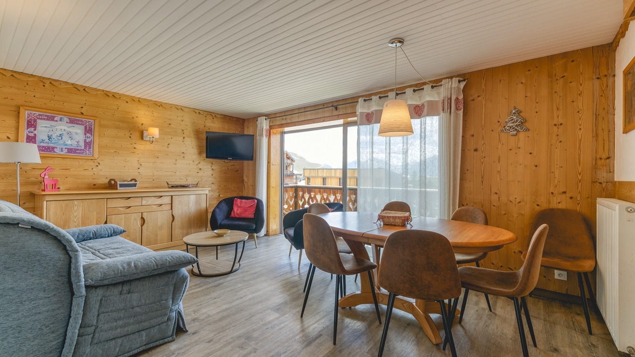 Photo of Livingroom in Eclose-Est
