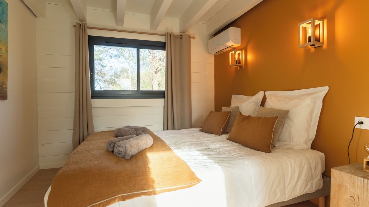Photo of Bedroom in Andernos-les-Bains