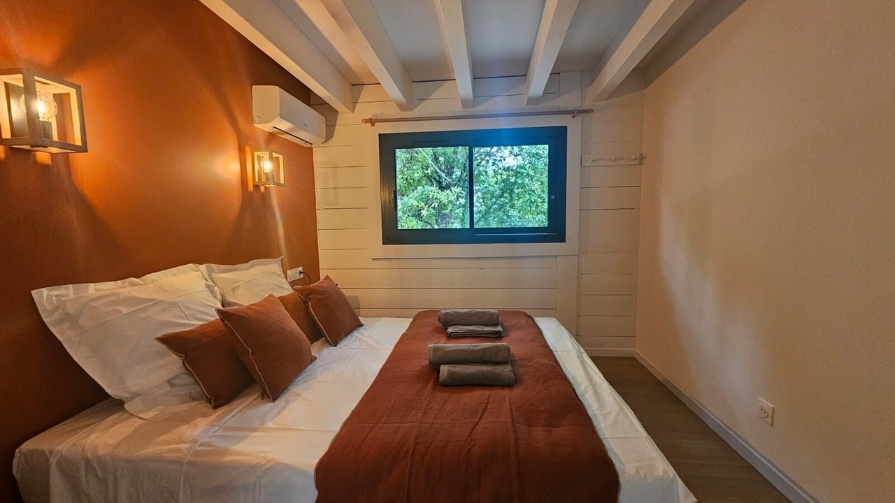 Photo of Bedroom in Andernos-les-Bains