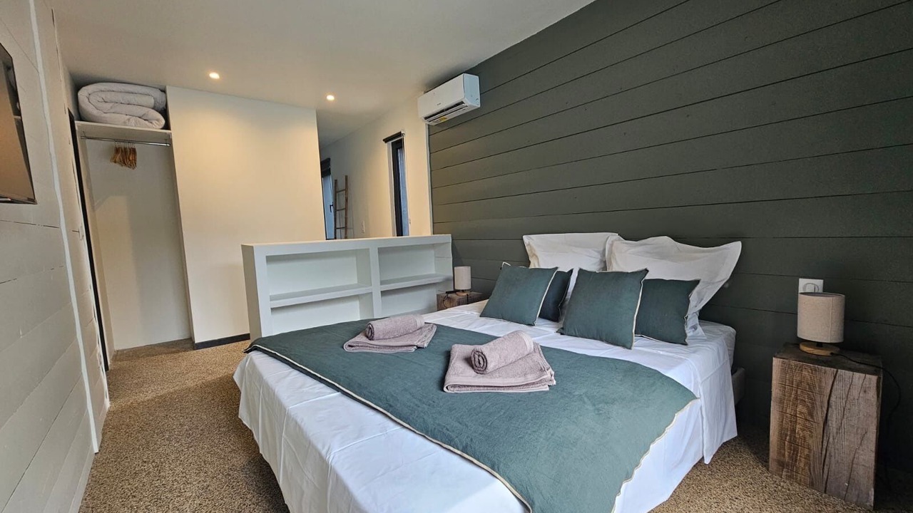 Photo of Bedroom in Andernos-les-Bains