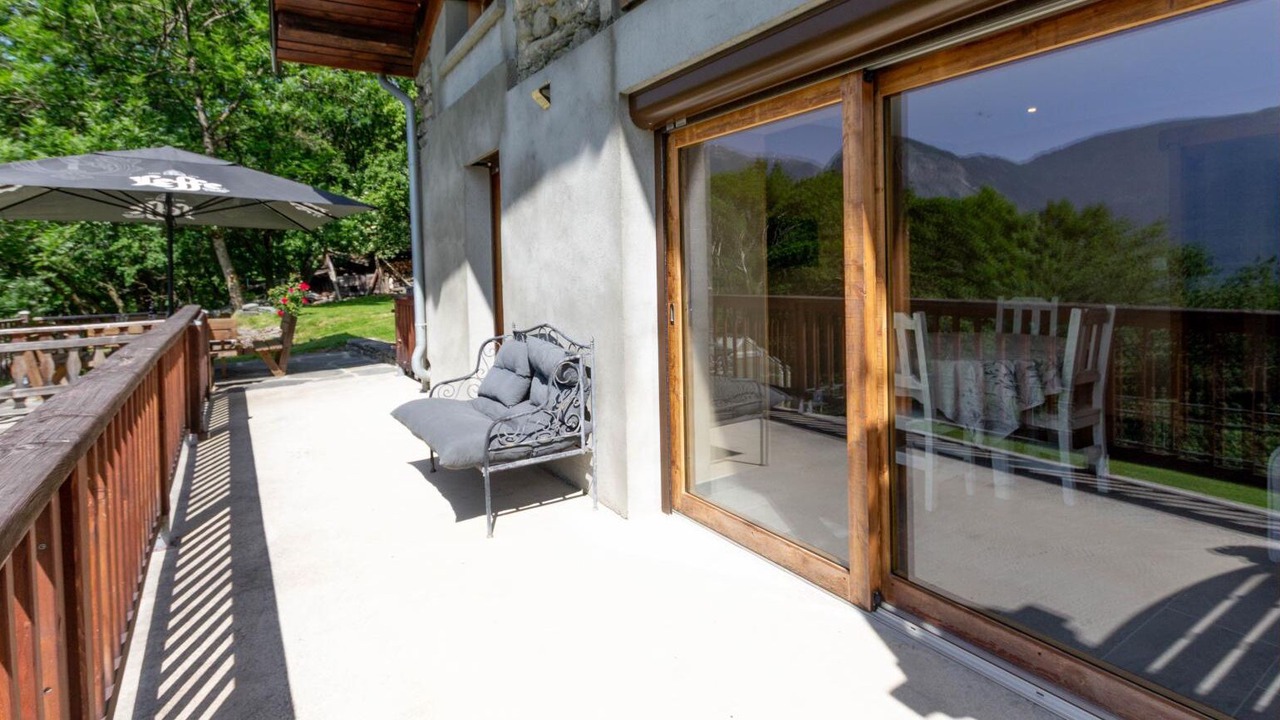 Photo of Patio Balcony in Saint-Michel-de-Maurienne