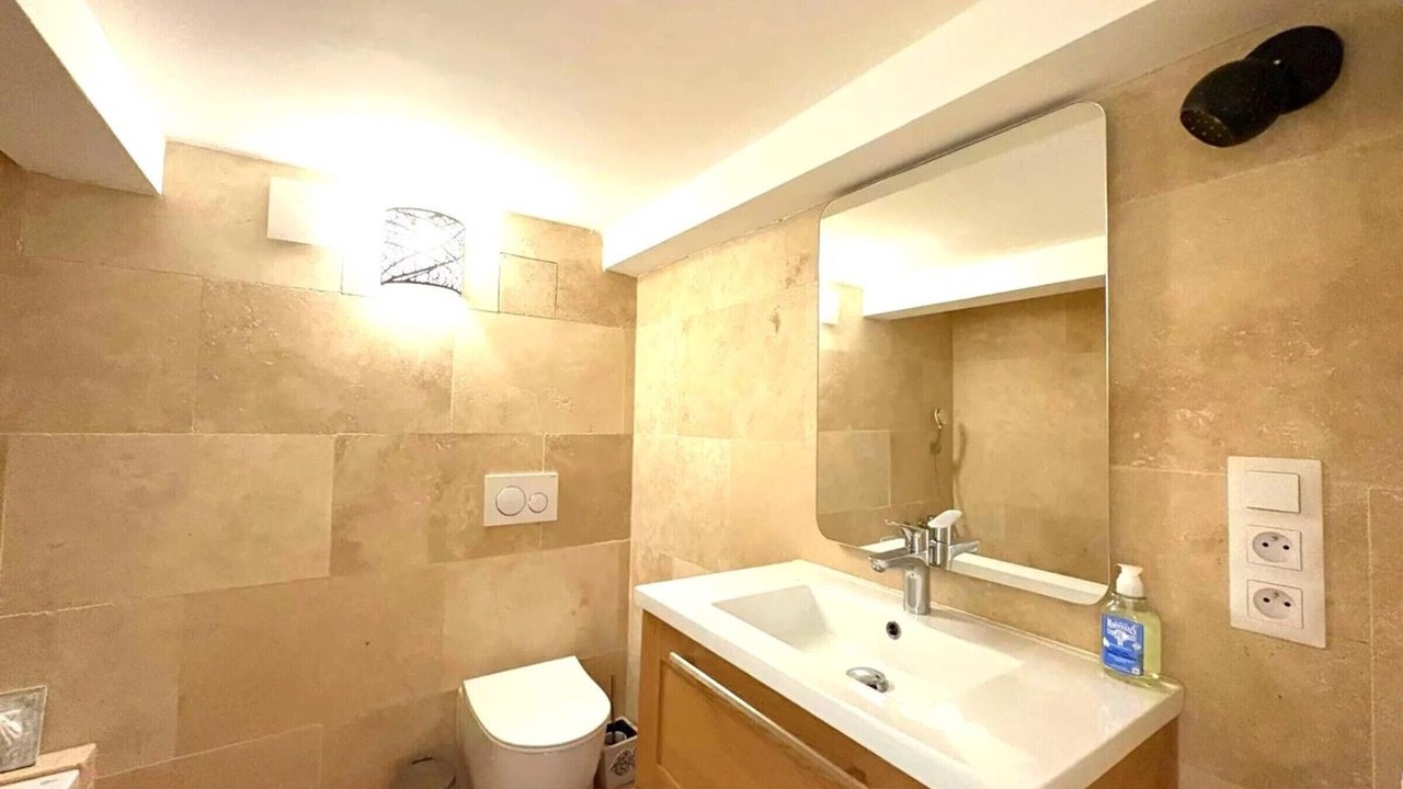 Photo of Bathroom in Old Town