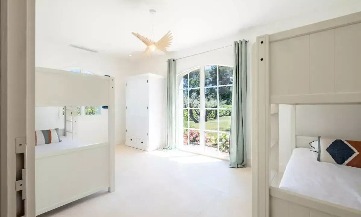 Photo of Bedroom in Roquefort-les-Pins