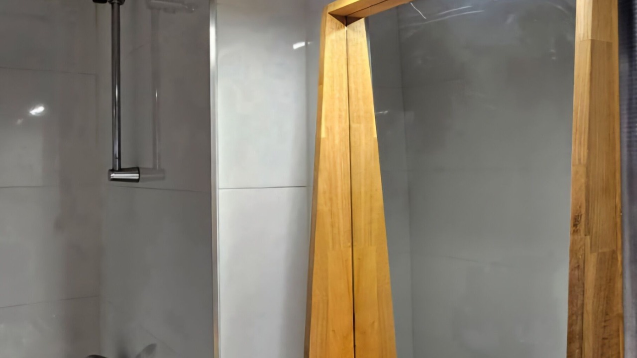 Photo of Bathroom in Biot