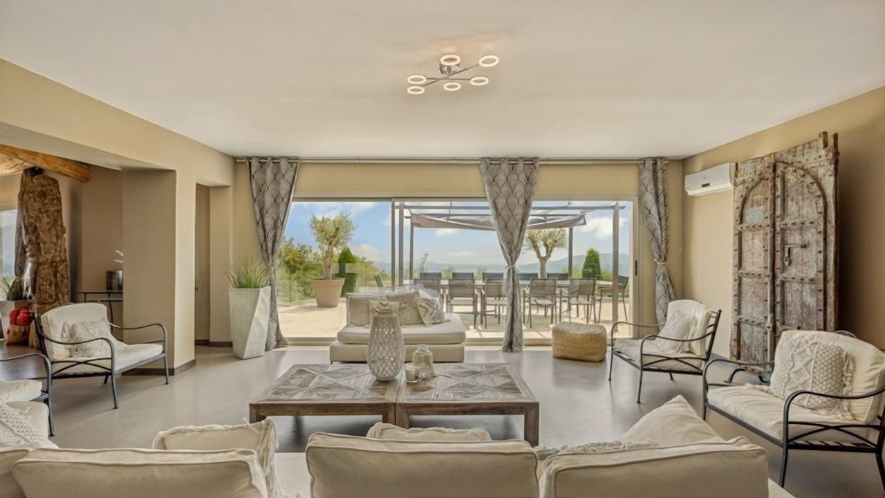 Photo of Livingroom in Saint-Vallier-de-Thiey