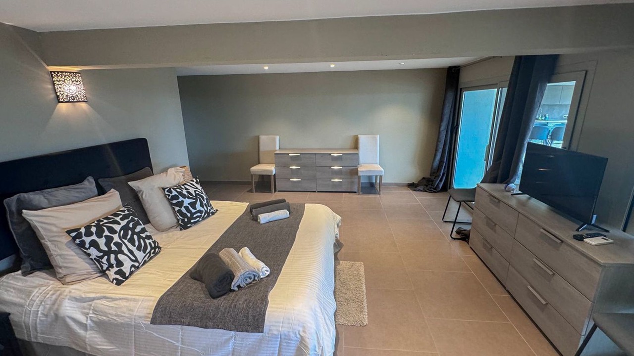Photo of Bedroom in Saint-Vallier-de-Thiey