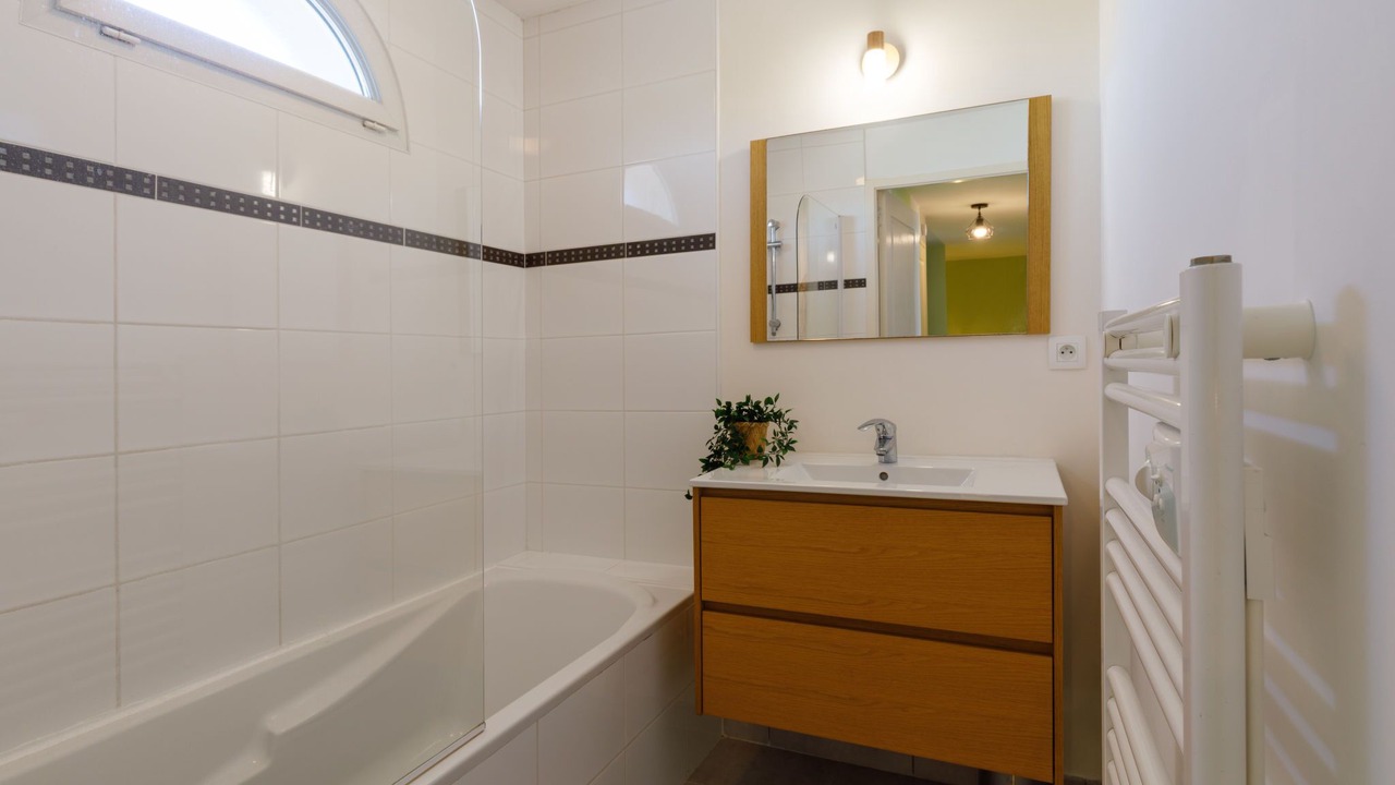 Photo of Bathroom in La Plaine-sur-Mer
