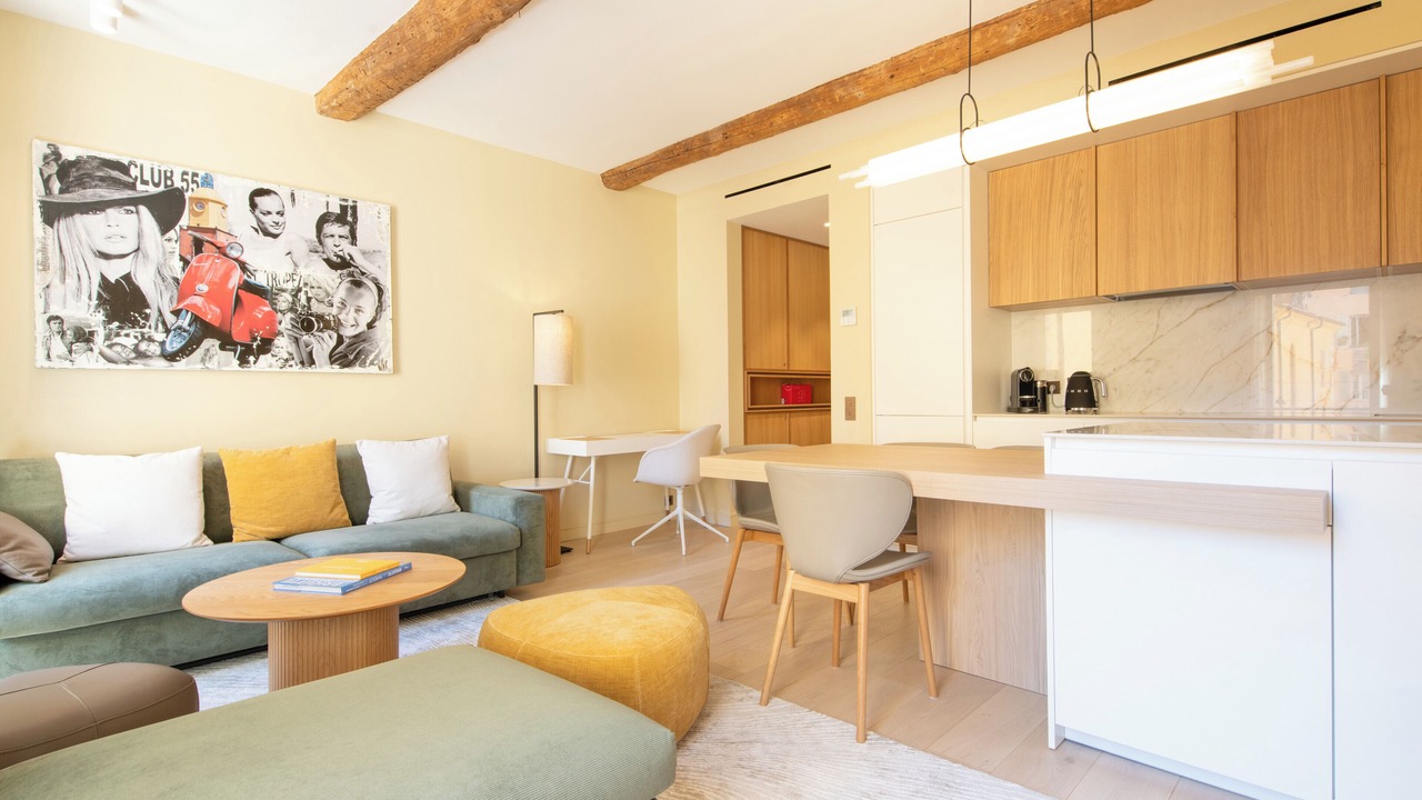 Photo of Livingroom in Old Town