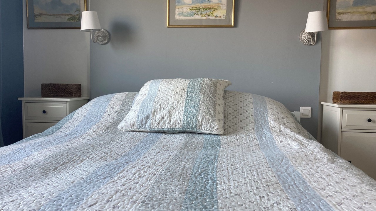 Photo of Bedroom in Courmes