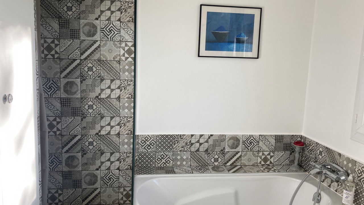 Photo of Bathroom in Courmes