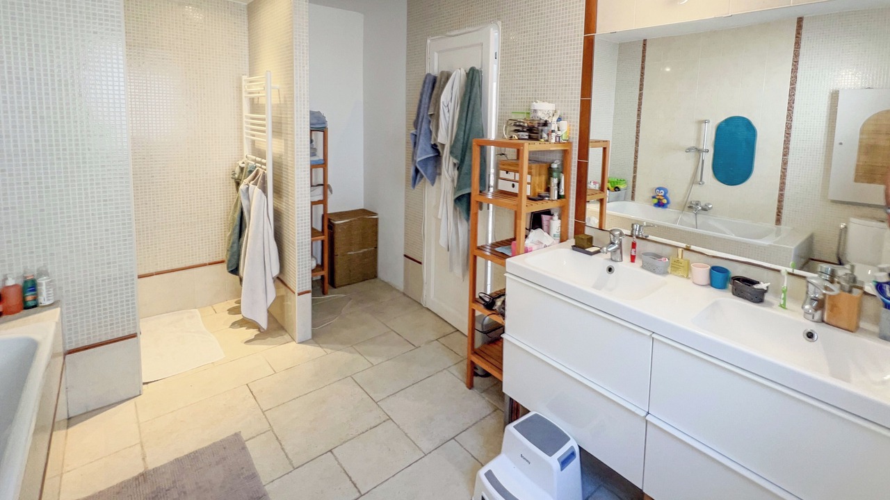 Photo of Bathroom in Le Plan-de-Grasse