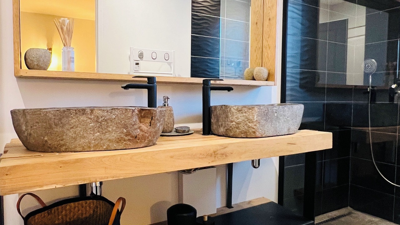 Photo of Bathroom in La Flotte